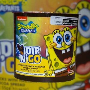 Biscoito Dipn Go Bob Esponja  Sabor Creme de Cacau e Avel 55g