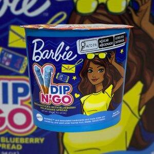 Biscoito Dipn Go Barbie Sabor Creme deMirtilo 55g