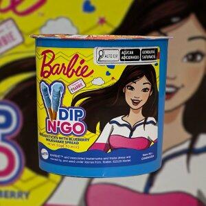 Biscoito Dipn Go Barbie Sabor Creme deMirtilo 55g