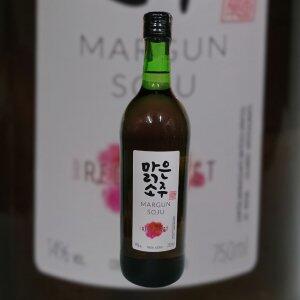 Margun Soju Sabor Red Velvet 750ml.