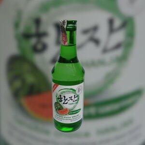 Soju Coreano Sabor Melancia 12% Alc. 375ml.