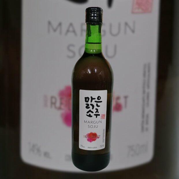 Margun Soju Sabor Red Velvet 750ml.